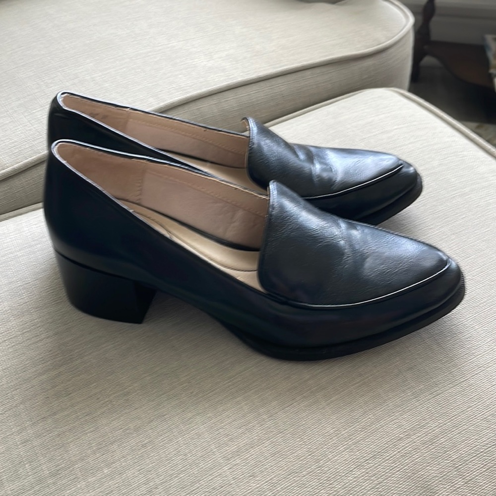 Life Stride Soft Systems Black Heeled loafers. Size 8W